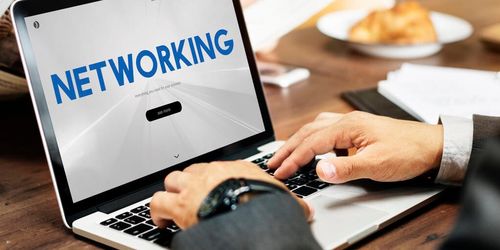 計算機專業緣何經久不衰？解析其廣闊就業前景與核心軟硬件方向